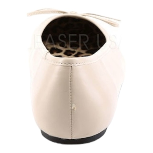 NEW Pleaser Anna 01 Ballet Flat Shoe Cream Faux Leather Pink Label Sz 11 FLAW - Picture 3 of 16